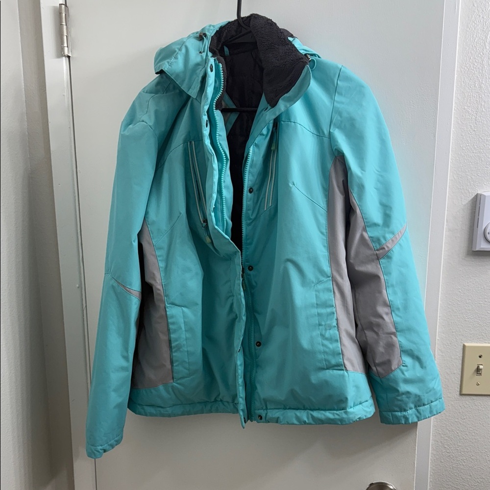 ZeroXposur Women's Aqua and Gray Ski Jacket